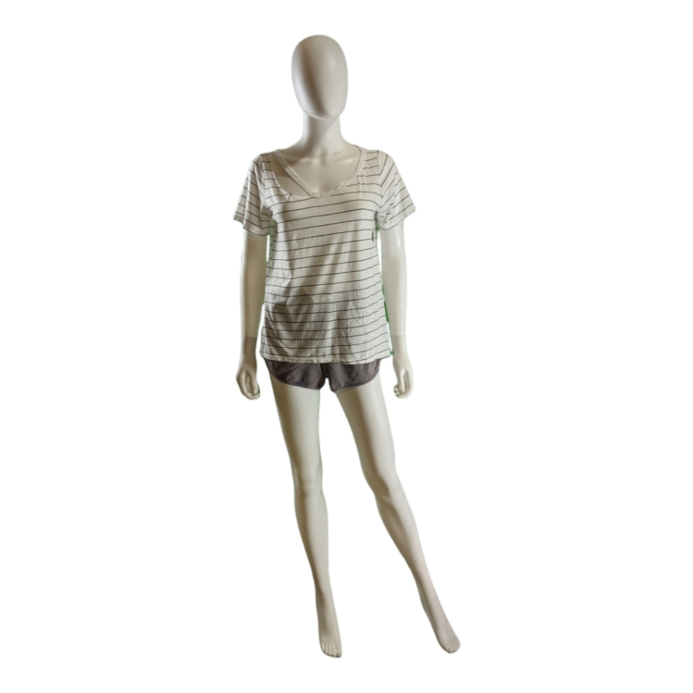 Socialite Ripped Neck Short Sleeve Stripe Tee White/Black M